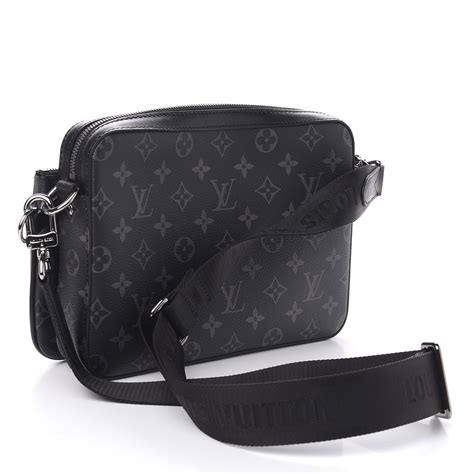 louis vuitton tas heren trio|Trio Messenger Monogram Eclipse .